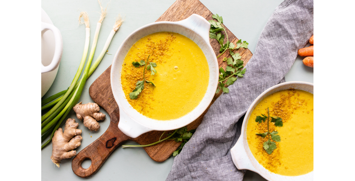 Soupe alcaline céleri-gingembre et curcuma